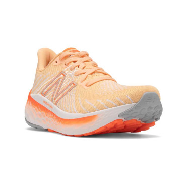Chaussures Running NEW BALANCE Femme VONGO...