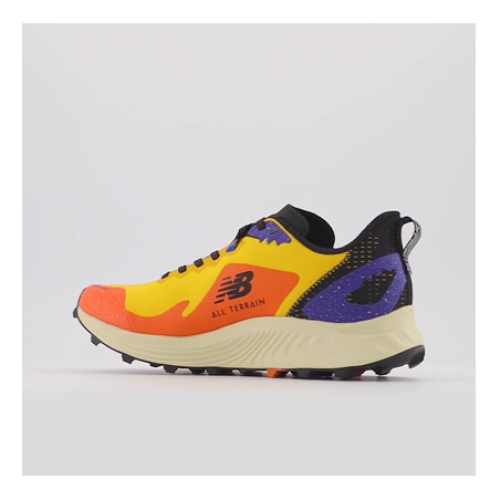 Chaussures Running NEW BALANCE Homme SUMMIT UNKNOWN Jaune/Orange/Violet PE 2022