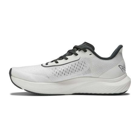 Chaussures Running NEW BALANCE Homme REBEL3 Blanc / Violet PE 2023