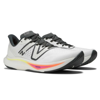 Chaussures Running NEW BALANCE Homme REBEL3...