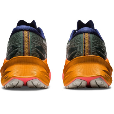 Chaussures Running ASICS Femme NOVABLAST 3 TR...