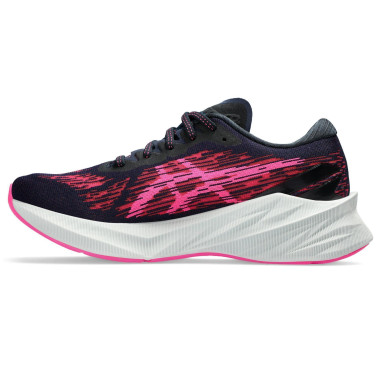 Chaussures Running ASICS Femme NOVABLAST 3 Noir...