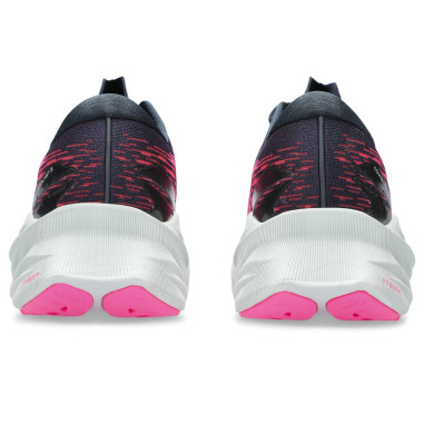 Chaussures Running ASICS Femme NOVABLAST 3 Noir...