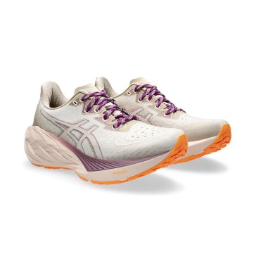 Chaussures Running ASICS Femme NOVABLAST 4 TR...